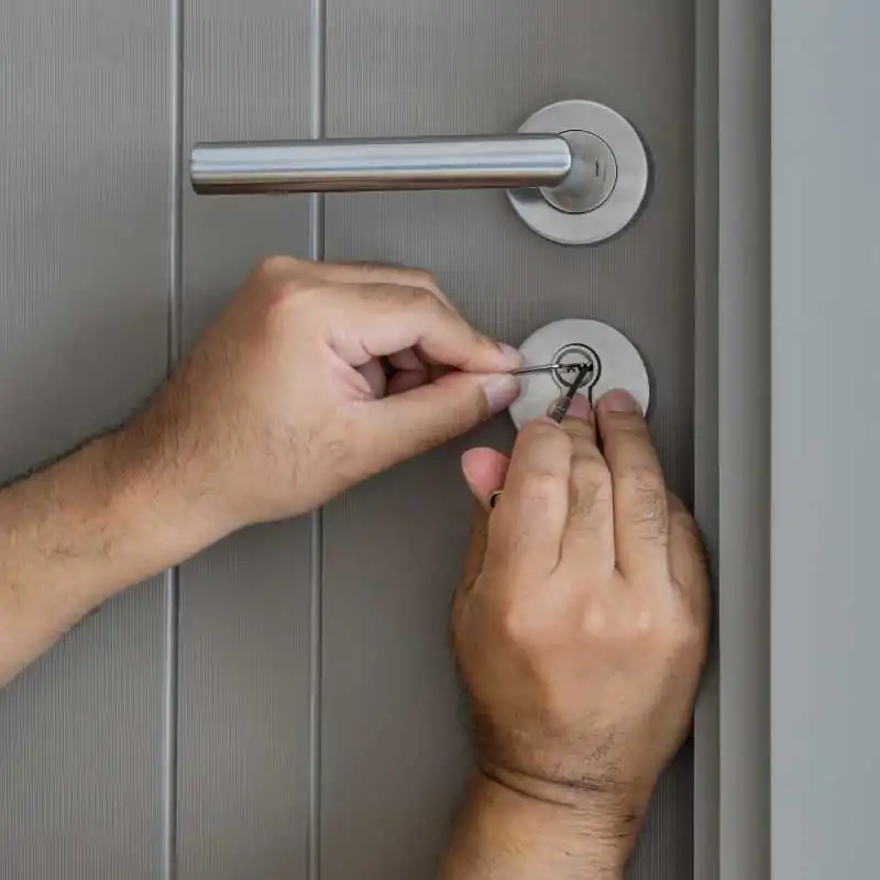 Quins son els millors serrallers Hospitalet de Llobregat per a lobertura rapida de portes - Quins s&oacute;n els millors serrallers a Hospitalet de Llobregat per a l'obertura r&agrave;pida de portes?